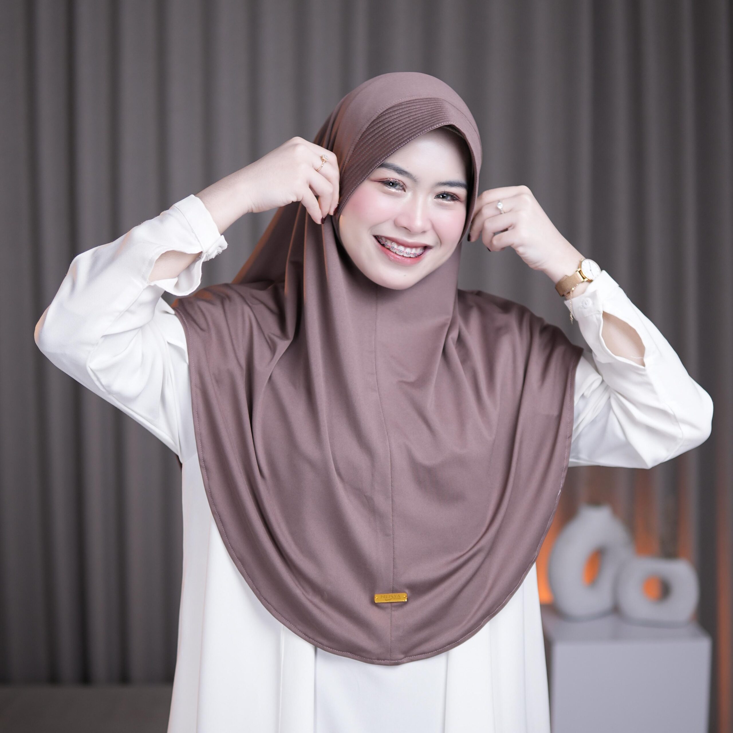 Neisya Hijab - Size L Shreya Pet Hijab Muslim kerudung simple / Hijab Instan Bergo Daily